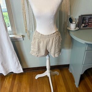 Abercrombie & Fitch High Waist Gingham Shorts - Beige